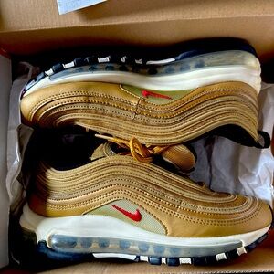 Air Max 97 OG ‘Metallic Gold’ ⭐️